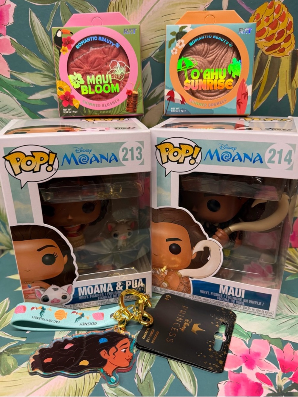 Disney Moana Funko set with Maui Bloom & O'ahu Sunrise Blushes & keychain